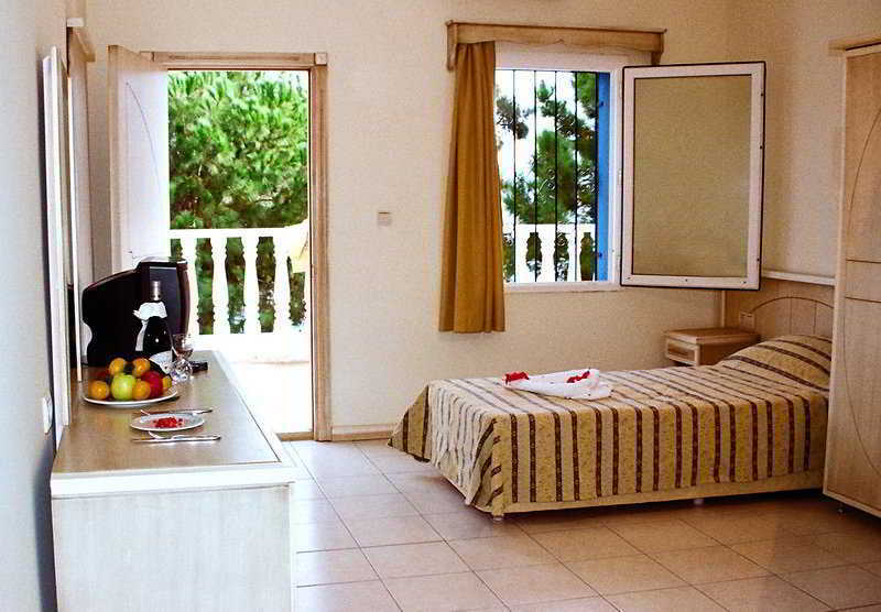 Chronos Beach Akyarlar Turgutreis Exterior foto